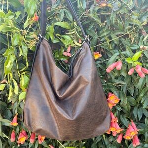 Rough & Tumble XL Hobo in Distressed Espresso